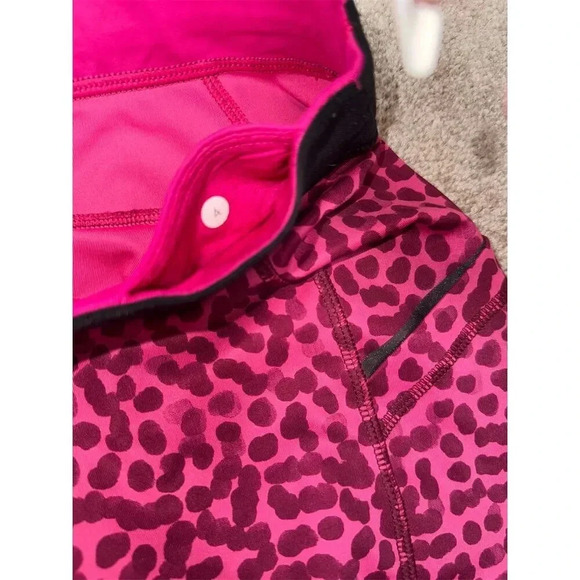 Retired print Lululemon What The Sport Short In Black/Pink Cheetah Print Size 4 - Picture 8 of 14